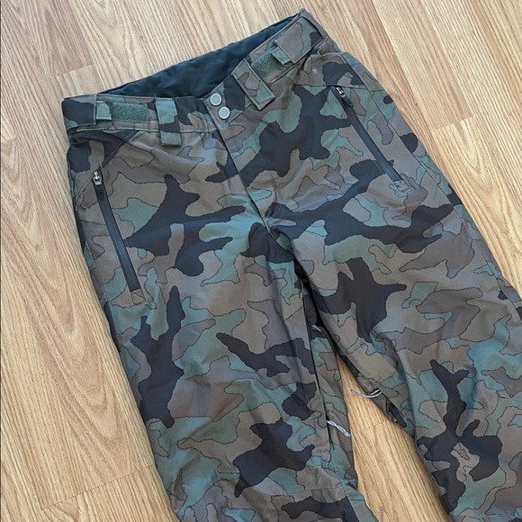 Columbia Camouflage Outdoor Pants ski XS - Picture 2 of 7